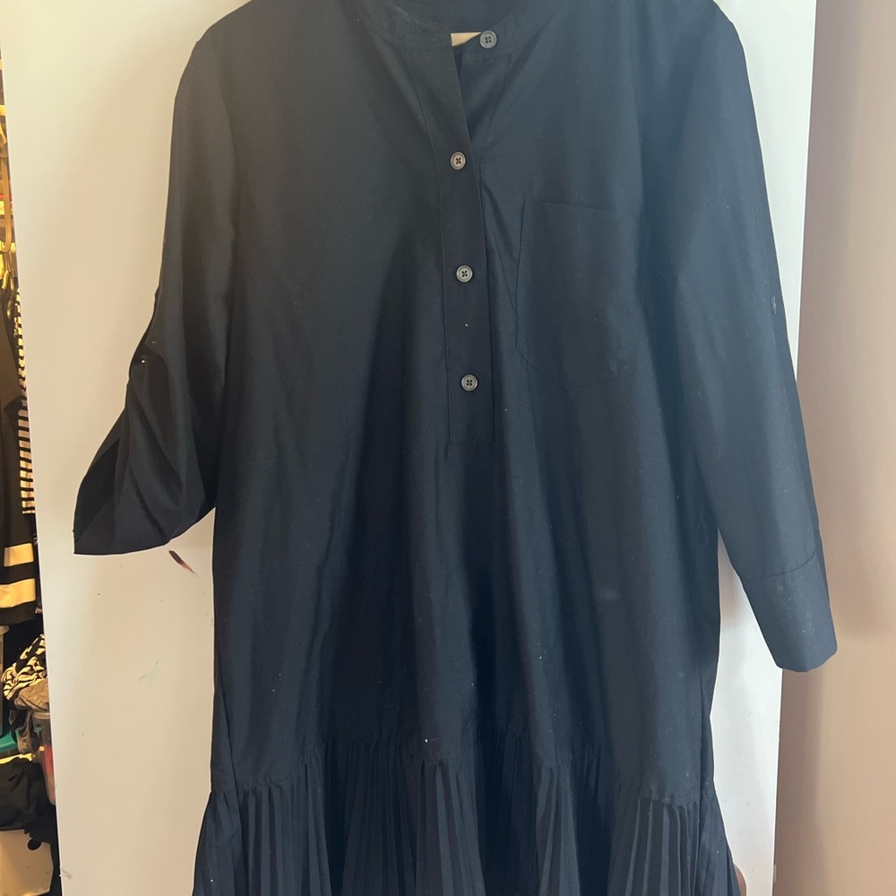 Banana Republic Black Casual Button Down Shirt with Ruffled Hem